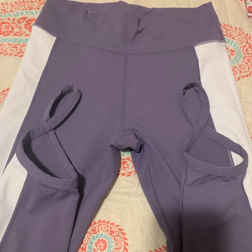 Fabletics Chara high waisted stirrup leggings - Picture 3 of 5